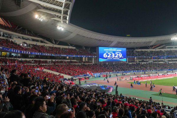 佳禾配资 书写业余足球的美丽童话，苏超不仅是文旅项目，更是中国足球的助推器